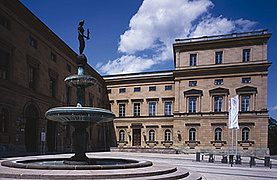 Fassade der Bayerischen Akademie der Wissenschaften in der Residenz